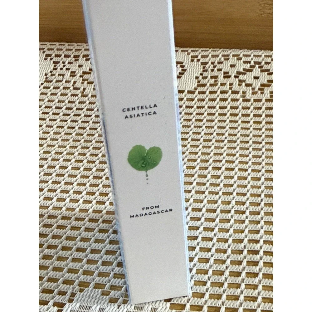 Skin1004 Madagascar Centella Hyalu-Cica Water-Fit Sun Serum UV Sunscreen - 50ml